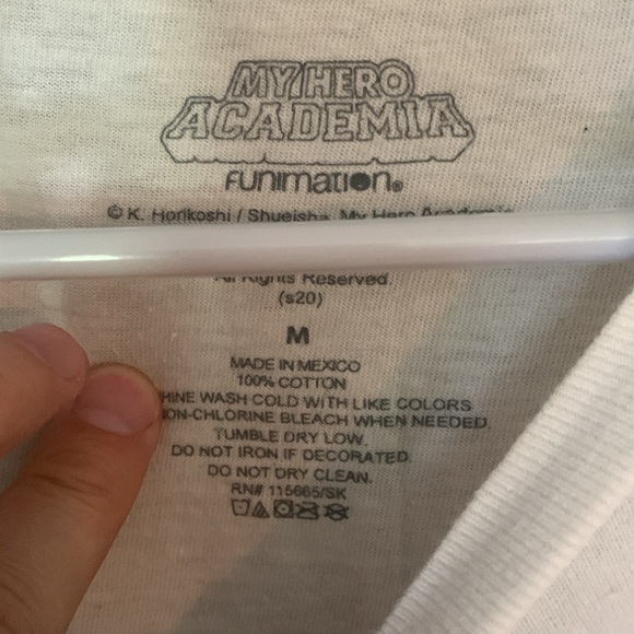 My hero academia t-shirt - Picture 4 of 4